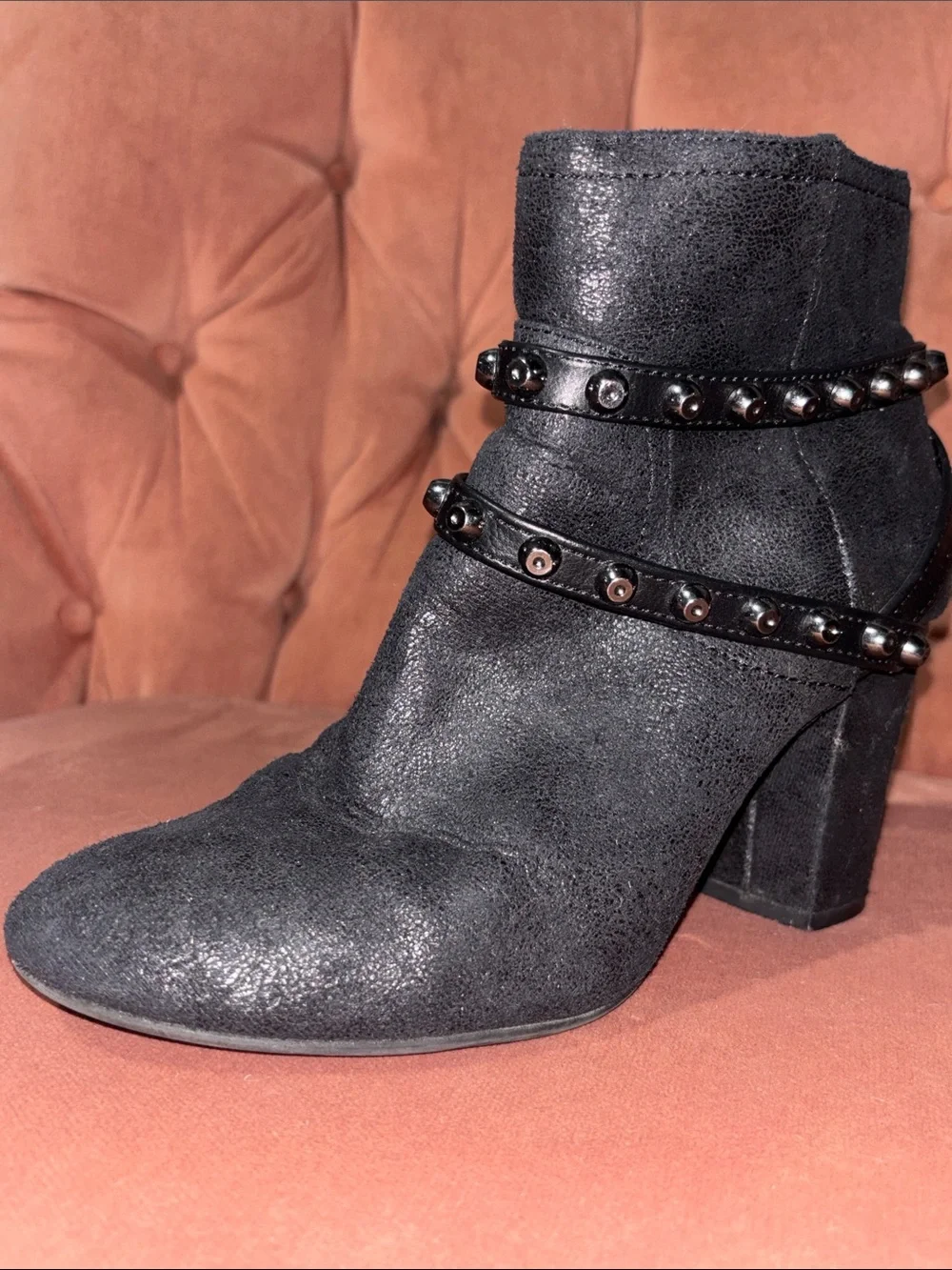 Simply Vera black metallic studded suede heeled bootie strappy block heel 7